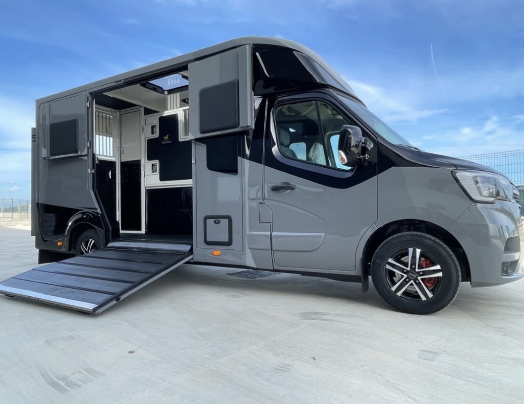 Location de camion équin Nolya Care